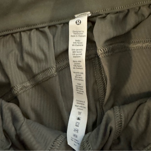 Lululemon Beyond the Studio Jogger - Picture 6 of 8